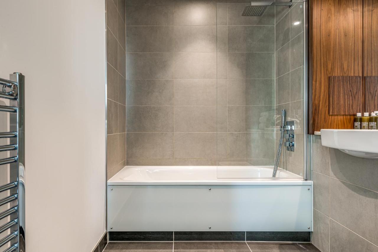 לונדון Urban Rest Canary Wharf Apartments מראה חיצוני תמונה
